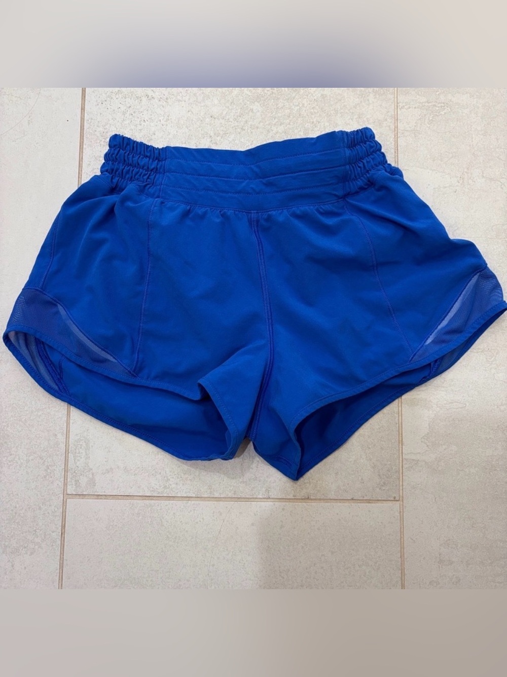 Women’s Lululemon high rise 2.5 inch size 2